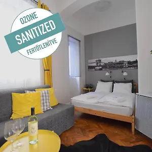 Standard By Hi5 - Chainbridge Apartment
