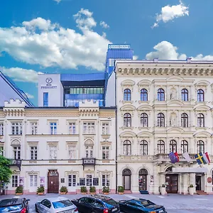 Hotel President